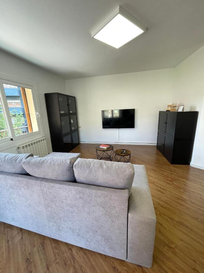Apartamento Centrico En Berga - Alberga Exterior photo